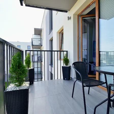 Apartament Anders Z Miejscem W Garazu I Rowerami Kolberg Exterior foto